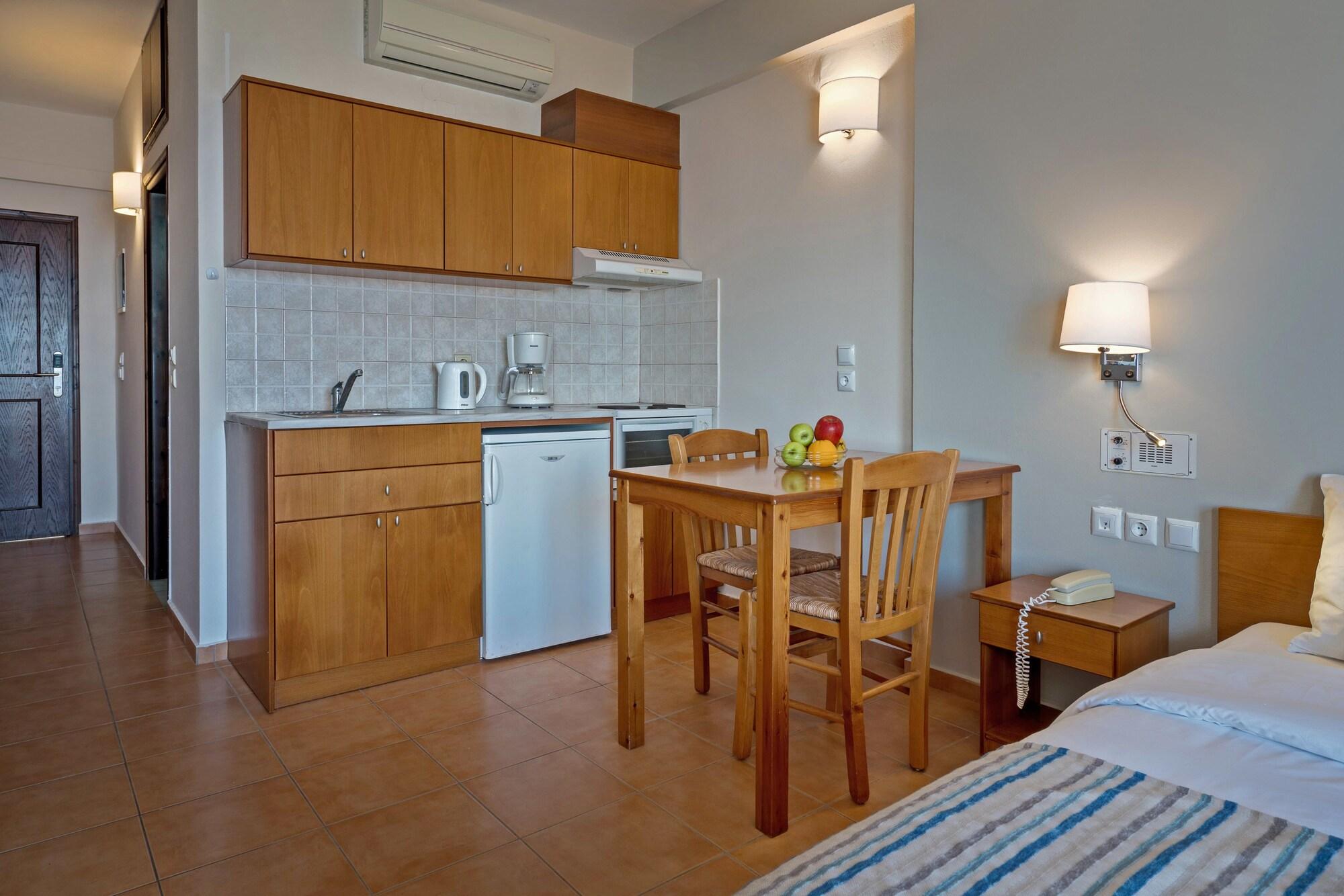 Batis Beach Hotel Rethymno  Exterior photo