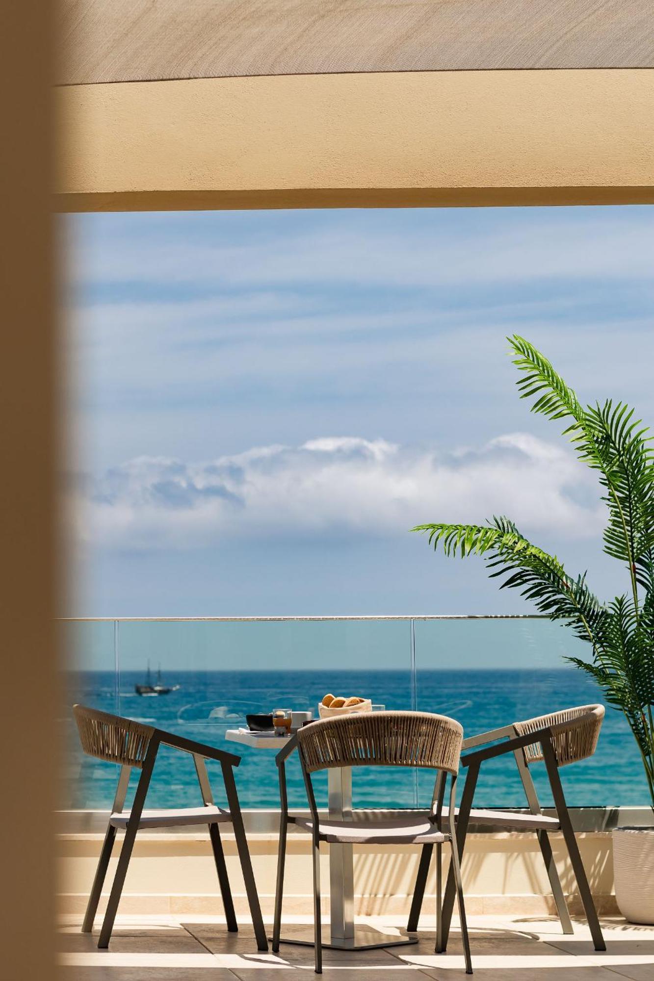 Batis Beach Hotel Rethymno  Exterior photo