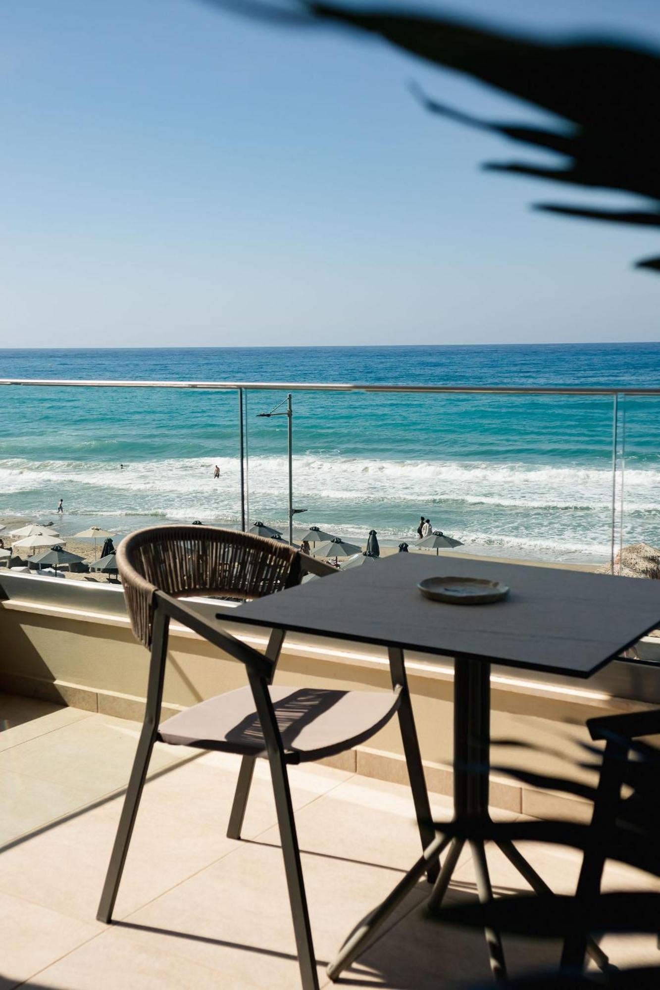Batis Beach Hotel Rethymno  Exterior photo